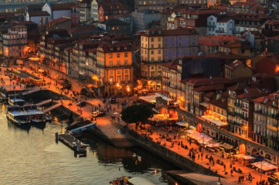 Estudo revela que o com&eacute;rcio de rua no Porto lidera em tr&aacute;fego pedonal, enquanto Lisboa se destaca no valor gasto